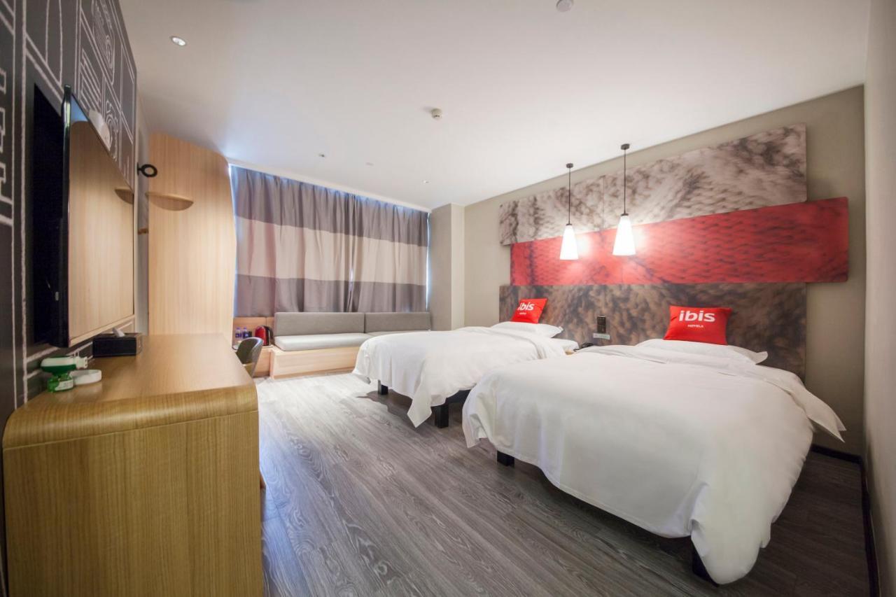 Ibis Nantong Middle Renmin Rd Hotel Exterior foto